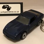 CHEVROLET CORVETTE KEYRING 1/56 SCALE BLUE