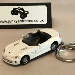 DODGE VIPER CONVERTIBLE KEYRING 1/87 SCALE WHITE