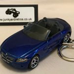 BMW Z4 ROOF DOWN KEYRING / KEYCHAIN 1/56 SCALE DARK BLUE