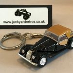 MORGAN +4 4/4 ROOF UP CLASSIC KEYRING / KEYCHAIN 1/72 SCALE BLACK