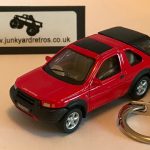 LAND ROVER FREELANDER SWB MK1 KEYRING / KEYCHAIN 1/72 SCALE RED