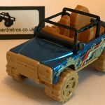 LAND ROVER DEFENDER SVX KEYRING / KEYCHAIN 1/56 SCALE BLUE