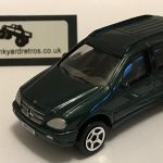 MERCEDES BENZ ML CLASS KEYRING / KEYCHAIN 1/56 SCALE GREEN