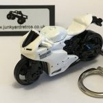 DUCATI 1199 PANIGALE KEYRING / KEYCHAIN 1/56 SCALE WHITE