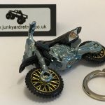TRIAL / SCRAMBLER MOTORBIKE KEYRING / KEYCHAIN 1/56 SCALE BLACK NO 7
