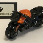 BMW K 1300 R MOTORBIKE KEYRING / KEYCHAIN 1/56 SCALE ORANGE
