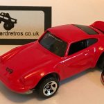 PORSCHE 911 CARRERA SERIES KEYRING / KEYCHAIN 1/56 SCALE RED