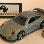 PORSCHE 911 GT2 997 SERIES KEYRING / KEYCHAIN 1/56 SCALE SILVER