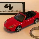 PORSCHE 911 996 SERIES CONVERTIBLE ROOF DOWN KEYRING / KEYCHAIN 1/72 SCALE RED