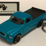 STUDEBAKER PICK UP TRUCK 1963 KEYRING / KEYCHAIN 1/56 SCALE TURQUOISE