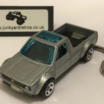 VW VOLKSWAGEN CLASSIC CADDY PICK UP KEYRING / KEYCHAIN 1/56 SCALE SILVER