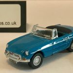 MG MGB KEYRING / KEYCHAIN 1/76 SCALE RIVERIA BLUE