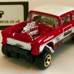 Chevrolet Bel Air 1955 Gasser Holley Keyring Keychain 1/56 Scale RED & WHITE