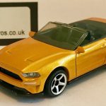 Ford Mustang Convertible 2018 RD Keyring Keychain 1/56 YELLOW