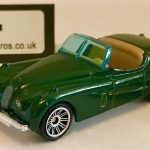 JAGUAR XK140 CLASSIC 1956 KEYRING / KEYCHAIN 1/56 SCALE GREEN
