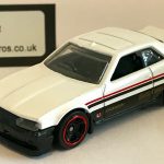 Nissan Skyline RS KDR30 Keyring Keychain 1/56 Scale WHITE