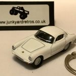 LOTUS ELITE CLASSIC KEYRING / KEYCHAIN 1/76 SCALE WHITE