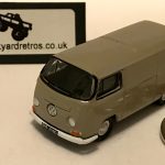 VOLKSWAGEN VW T2 PANEL VAN CLASSIC KEYRING / KEYCHAIN 1/76 SCALE LIGHT GREY