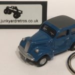 FORD POPULAR 103E CLASSIC KEYRING / KEYCHAIN 1/76 SCALE BLUE