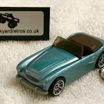 AUSTIN HEALEY 3000 MK2 1963 CLASSIC MB KEYRING / KEYCHAIN 1/56 SCALE BLUE