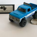 DODGE 1970 POWER WAGON PICK UP CLASSIC HW KEYRING / KEYCHAIN 1/56 SCALE BLUE & WHITE