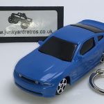 FORD MUSTANG GT 2010 KEYRING / KEYCHAIN 1/64 SCALE MID BLUE