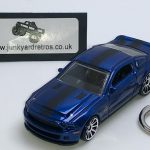 FORD MUSTANG SHELBY GT500 2010 SUPER SNAKE KEYRING / KEYCHAIN 1/56 SCALE BLUE