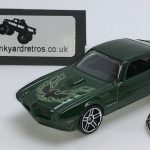 PONTIAC FIREBIRD 1973 KEYRING 1/56 SCALE DARK GREEN