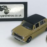 AUSTIN 1300 KEYRING / KEYCHAIN 1/76 SCALE HARVEST GOLD