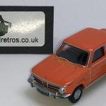 BMW CLASSIC 2002 KEYRING KEYCHAIN 1/76 ORANGE