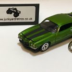 CHEVROLET CAMARO Z28 1971 KEYRING / KEYCHAIN 1/56 SCALE GREEN