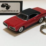 DODGE SUPER BEE 1970 KEYRING / KEYCHAIN 1/56 SCALE RED