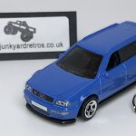 AUDI RS2 AVANT 1994 KEYRING KEYCHAIN 1/56 BLUE