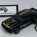 Ford Mustang Coupe 1967 Keyring Keychain 1/56 BLACK & YELLOW