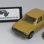 Honda CVCC Civic 1976 CLASSIC KEYRING / KEYCHAIN 1/56 SCALE MUSTARD