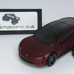 TESLA ROADSTER KEYRING / KEYCHAIN 1/56 SCALE SATIN RED