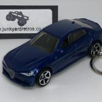 ALFA ROMEO GIULIA 2016 KEYRING / KEYCHAIN 1/64 SCALE BLUE