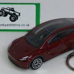 TESLA MODEL Y KEYRING / KEYCHAIN 1/56 SCALE METALLIC RED