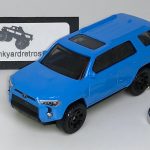 TOYOTA 4RUNNER SUV 2018 KEYRING / KEYCHAIN 1/56 SCALE BRIGHT BLUE
