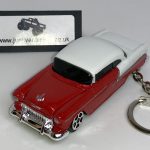 CHEVROLET BEL AIR 1955 KEYRING / KEYCHAIN 1/56 SCALE RED & WHITE