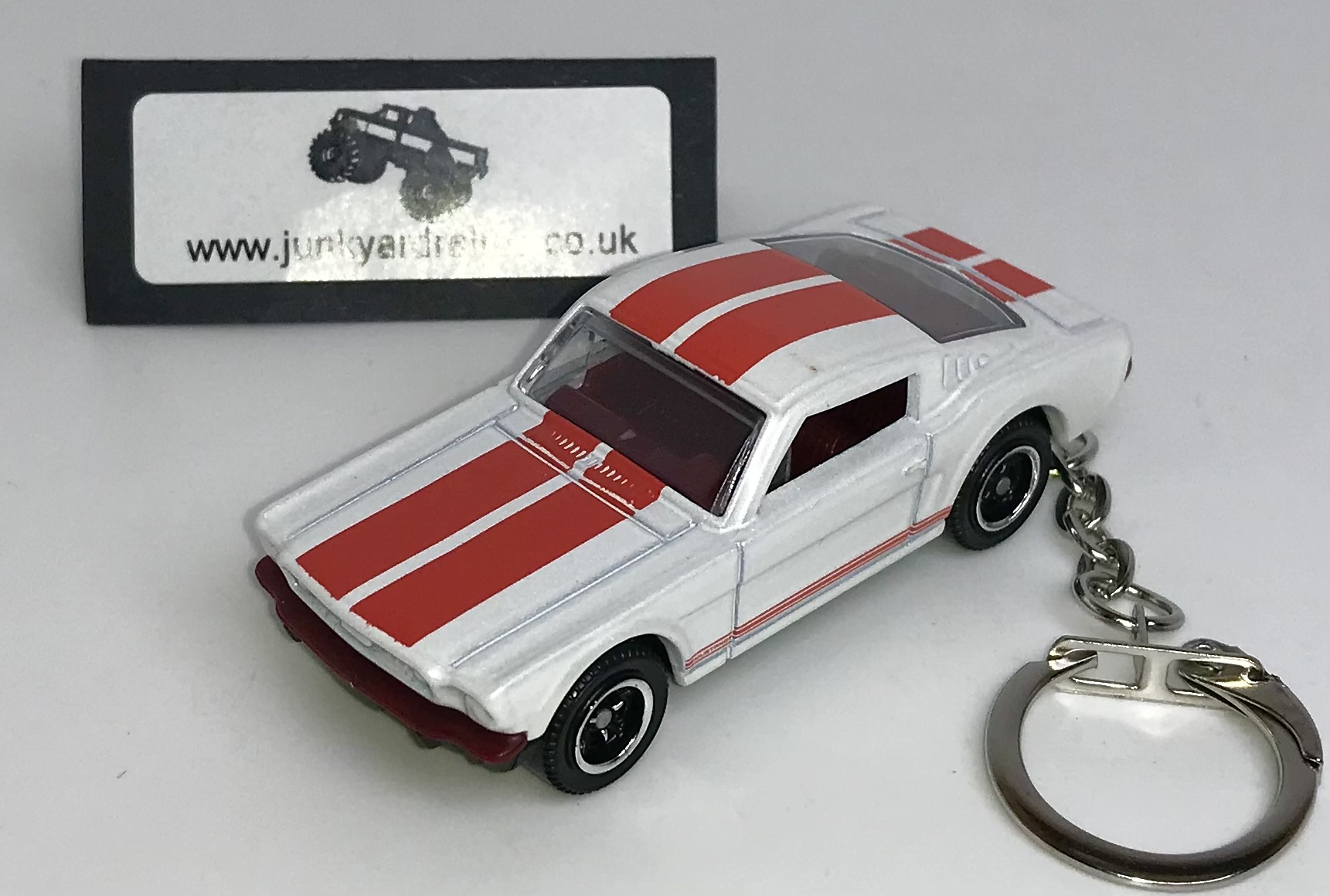 Ford Mustang GT 1965 1_56 WHITE and RED