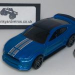 FORD MUSTANG SHELBY GT350R 2015 SUPER SNAKE KEYRING / KEYCHAIN 1/56 SCALE BLUE