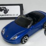 PORSCHE 911 CARRERA CABRIO 2000 KEYRING KEYCHAIN 1/56 BLUE