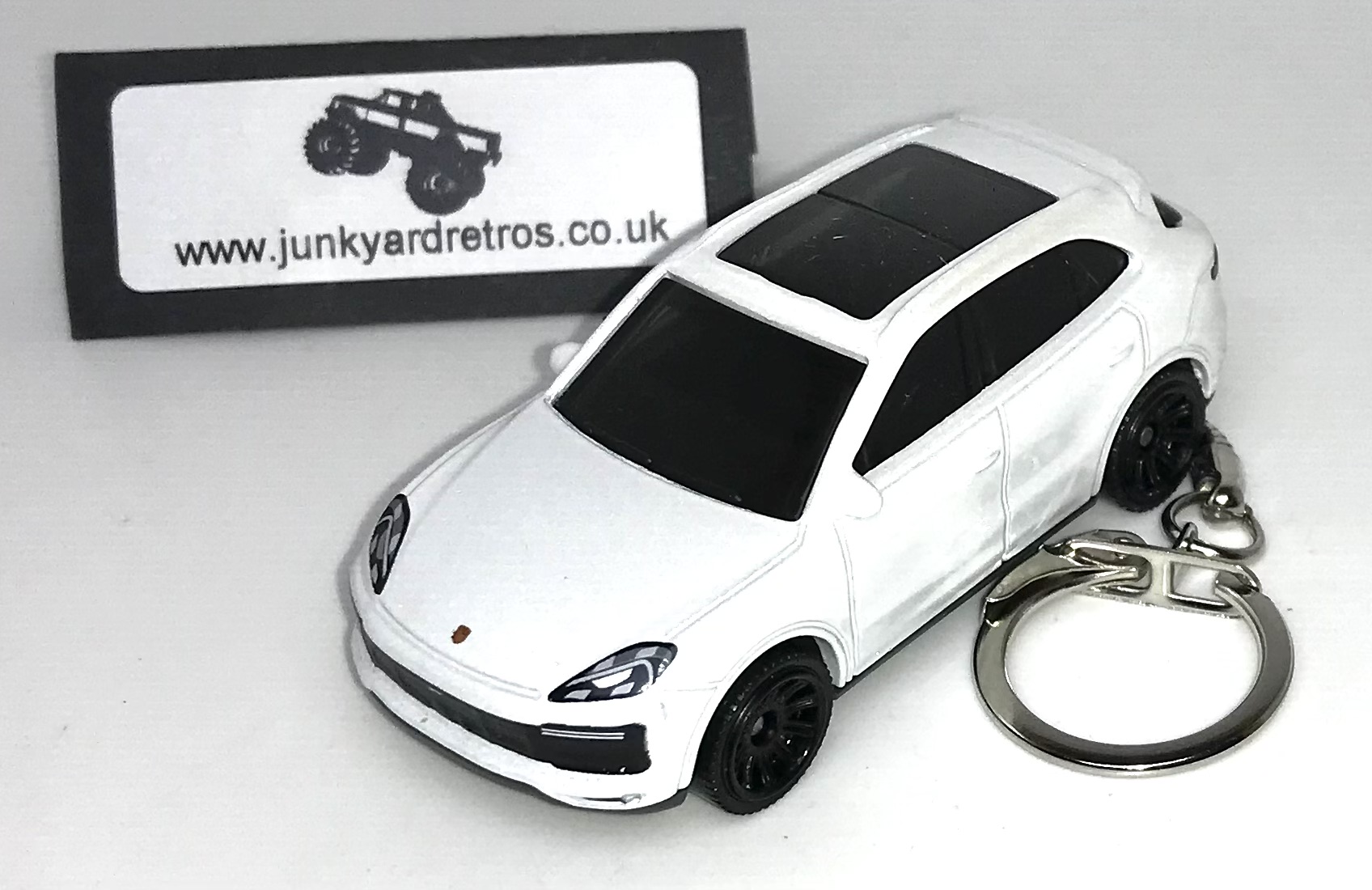 Porsche Cayenne Turbo 1:56 WHITE