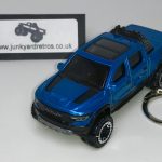 DODGE RAM 1500 PICK UP TRUCK 2023 KEYRING / KEYCHAIN 1/56 SCALE BLUE