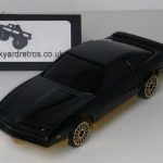 PONTIAC FIREBIRD 1982 KEYRING 1/56 SCALE BLACK & GOLD