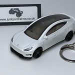 TESLA MODEL Y HW KEYRING / KEYCHAIN 1/56 SCALE WHITE