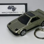 TOYOTA MR2 MK1 1984 KEYRING / KEYCHAIN 1/56 SCALE PLATINUM (LIGHTS DOWN)