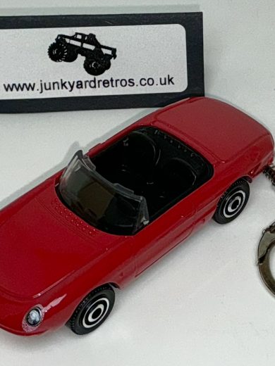 ALFA ROMEO DUETTO 1967 KEYRING / KEYCHAIN 1/64 SCALE RED