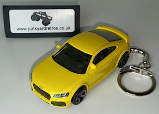 AUDI TT RS 2019 KEYRING KEYCHAIN 1/56 YELLOW